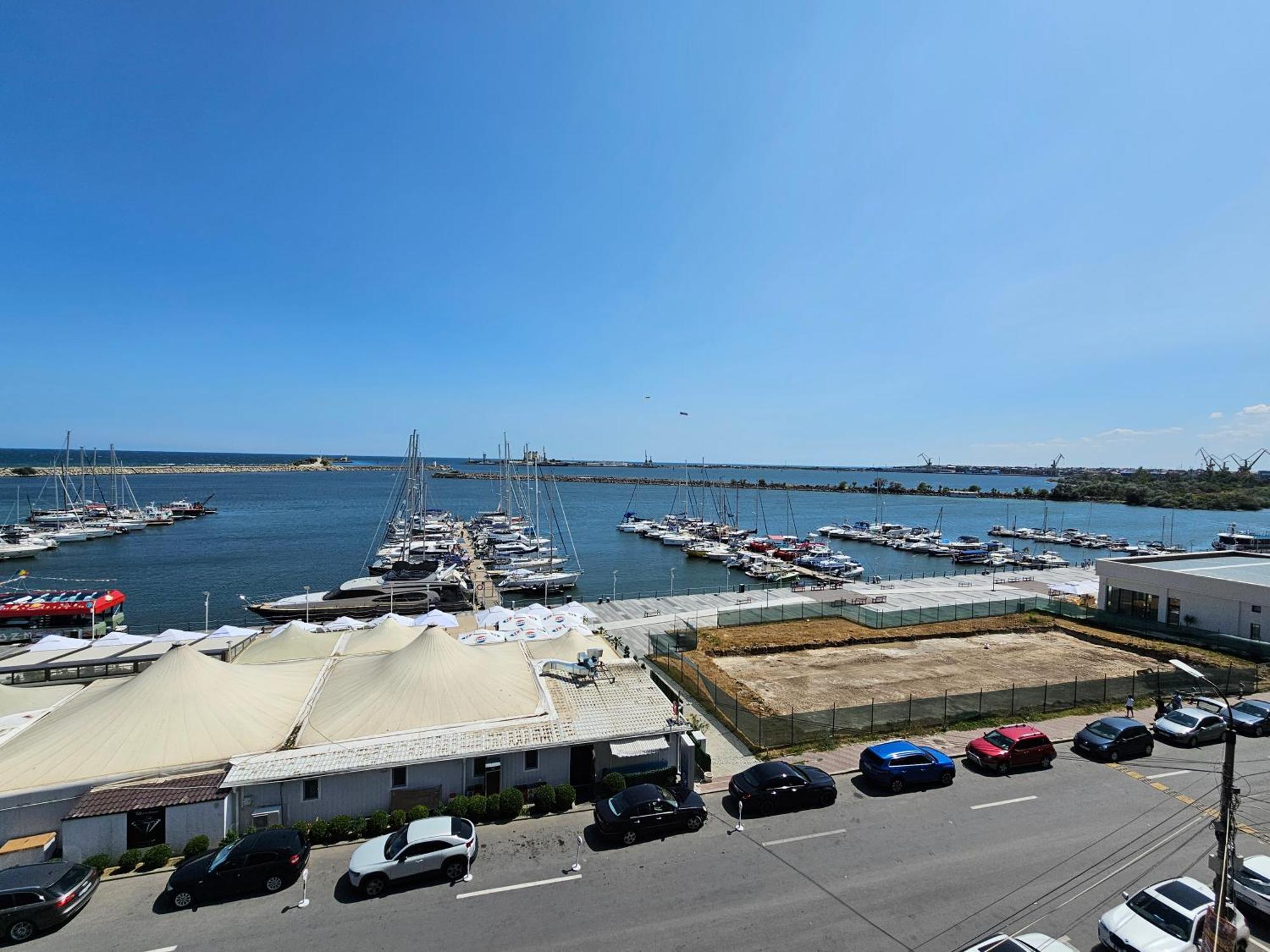 Апартаменти Blue Marina Sea View Мангалія Екстер'єр фото