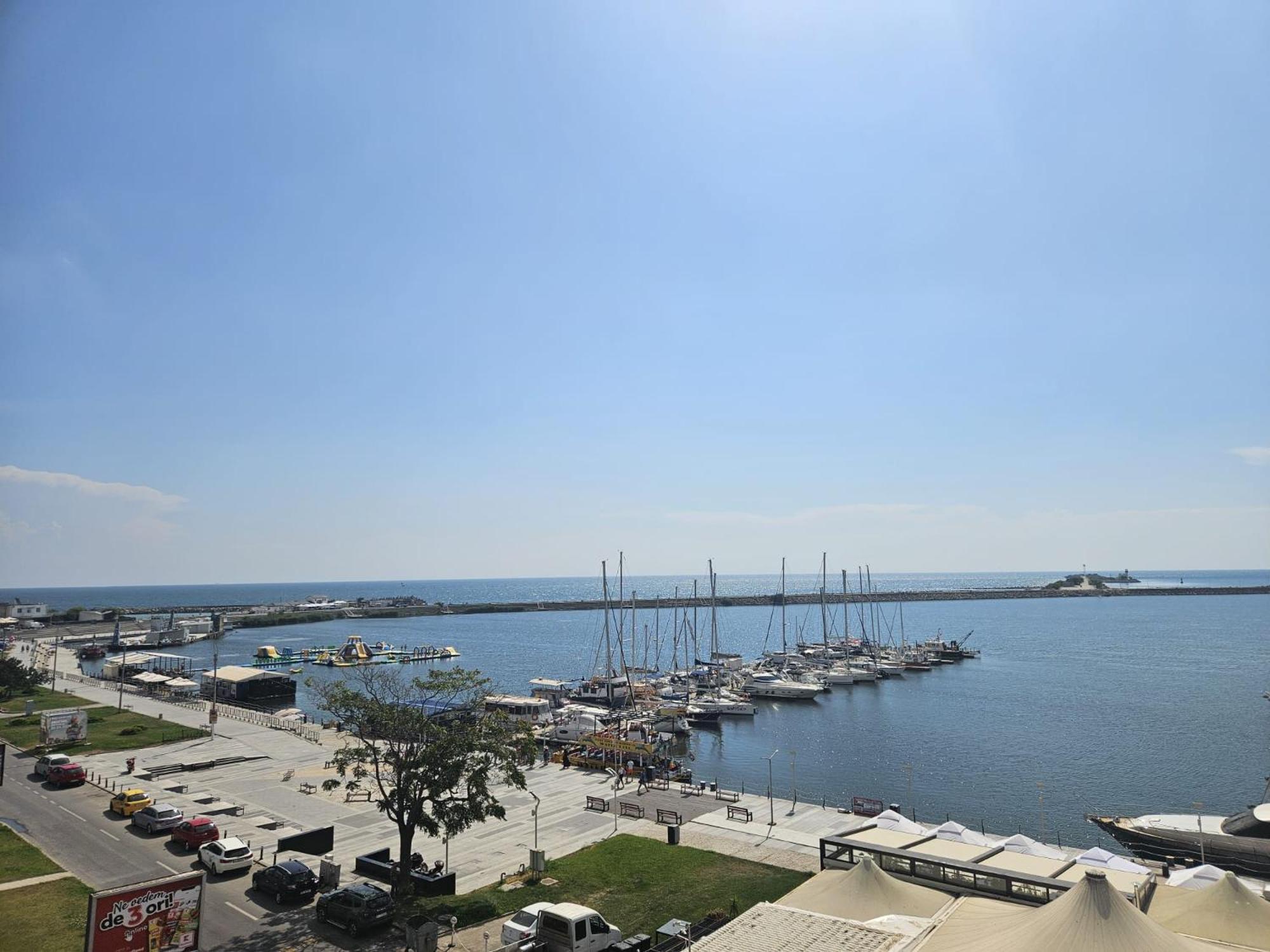 Апартаменти Blue Marina Sea View Мангалія Екстер'єр фото